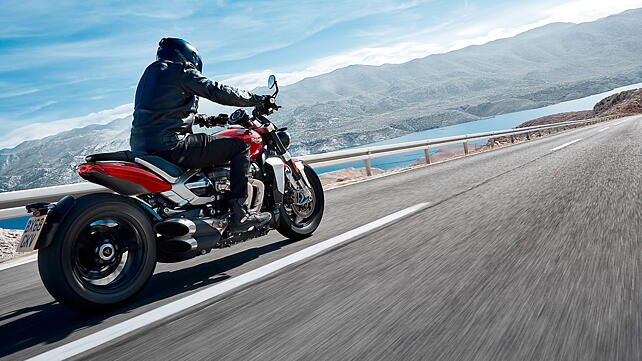 Triumph Rocket 3 [2020] Rear view 